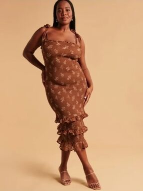Abercrombie & Fitch Tiered Smocked Midi Dress